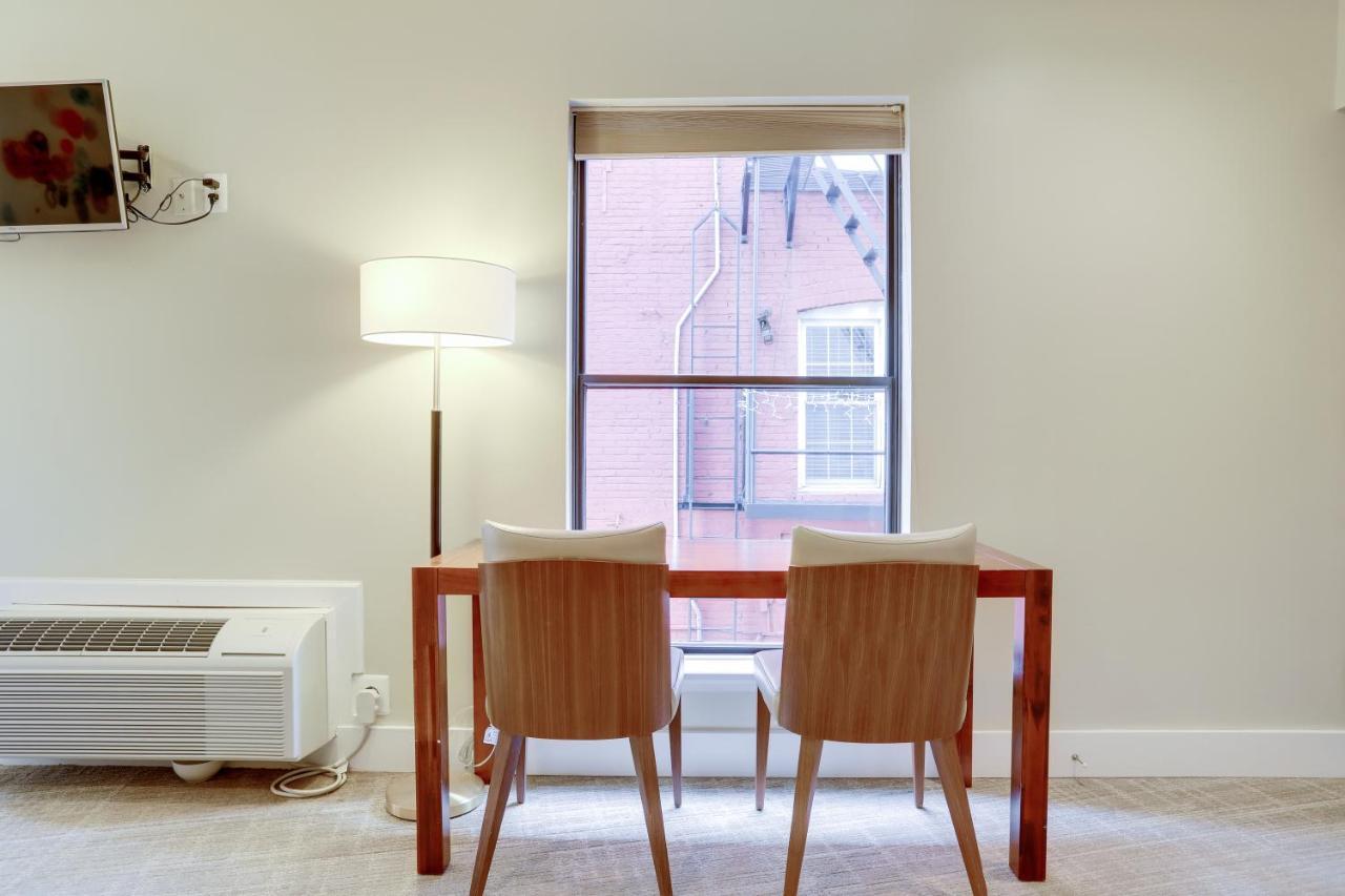 Sojourn At Dupont Place Washington Bagian luar foto